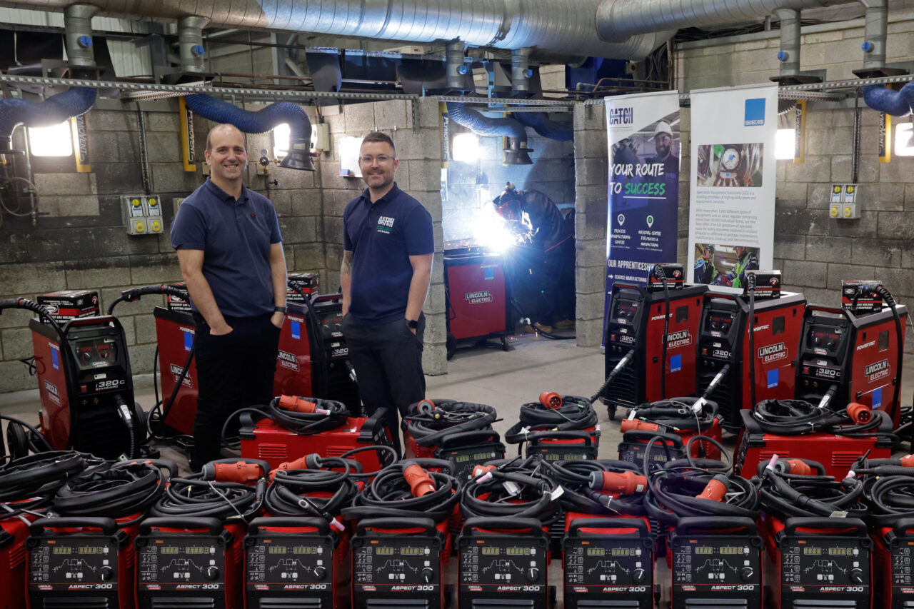 CATCHs-Head-of-Welding-and-Pipefitting-Joel-Broddle-with-SES-Business-Development-Manager-Andrew-Lait-at-the-new-Welding-and-Pipefitting-Hub-1280x853.jpg